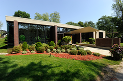Navigate to the Mausoleum of the Risen Christ